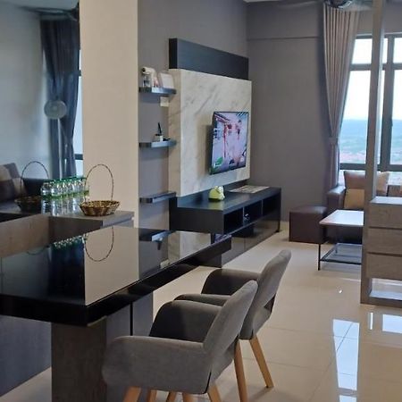 Modern Lifestyle Arc Austin Hills Apartman Johor Bahru Kültér fotó